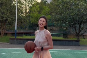 身高176 气场184cm的篮球女孩，漂亮只是加分项 